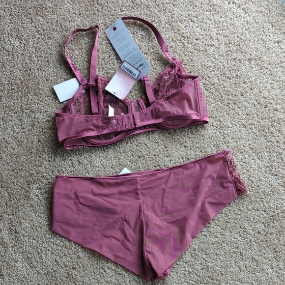 Simone Perle Lingerie Set - Picture 5 of 5